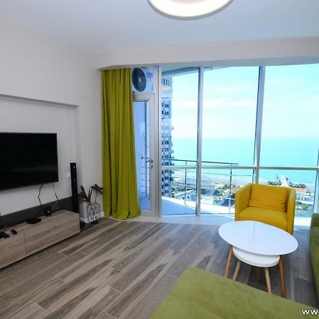 West Apartments Batumi Luaran gambar
