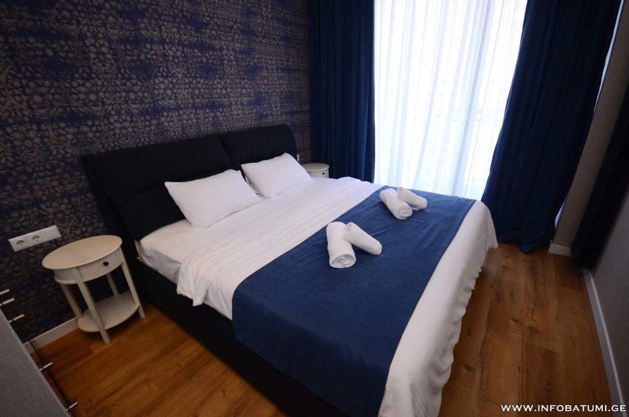 West Apartments Batumi Luaran gambar